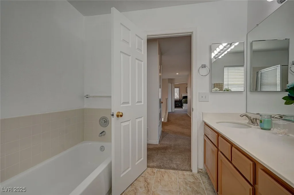 7650 Hartwell, Las Vegas, NV 89123