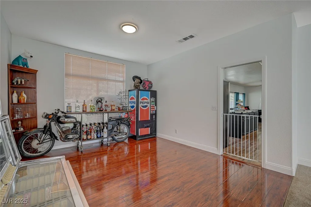 7650 Hartwell, Las Vegas, NV 89123