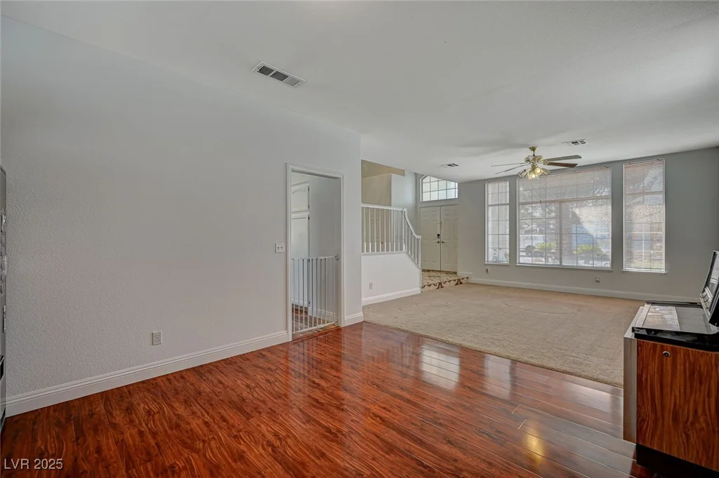 7650 Hartwell, Las Vegas, NV 89123