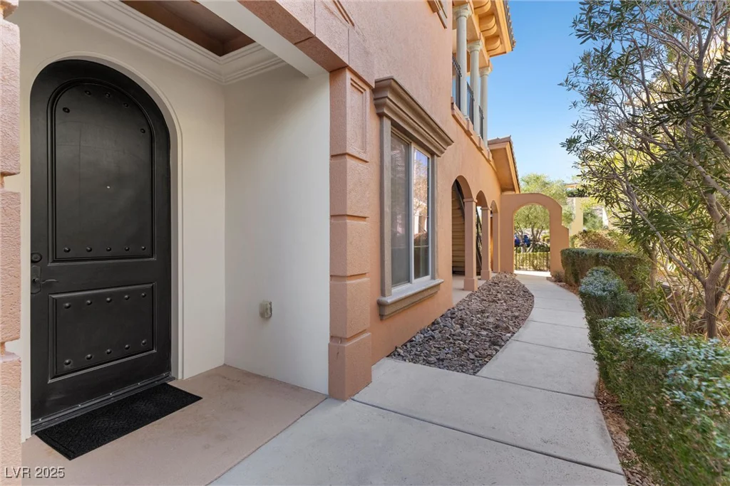 16 Via Visione, Henderson, NV 89011