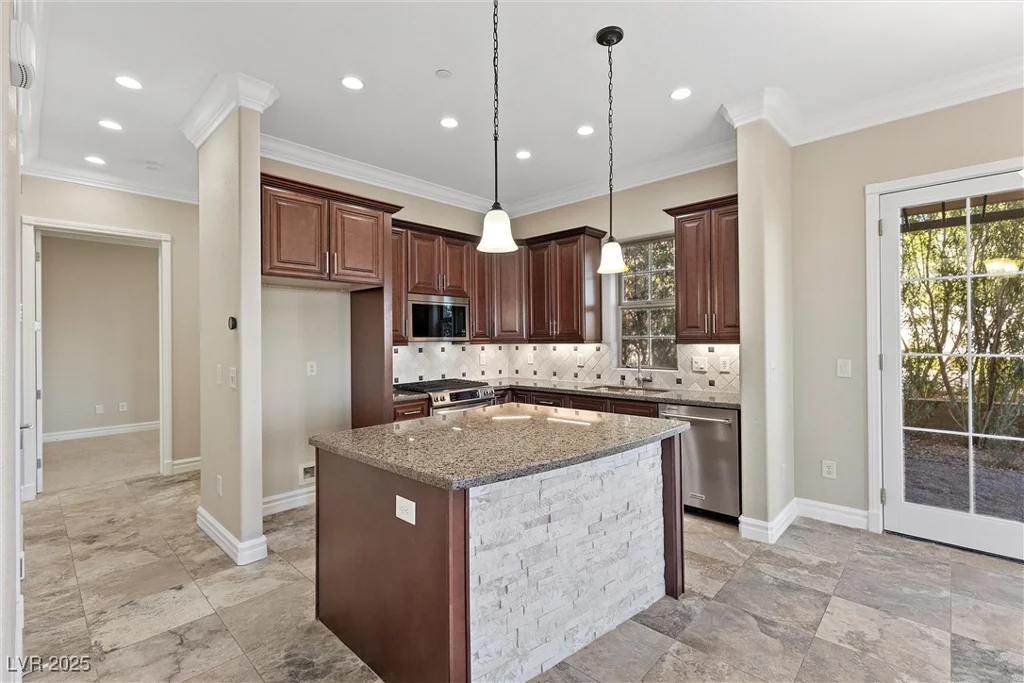 16 Via Visione, Henderson, NV 89011