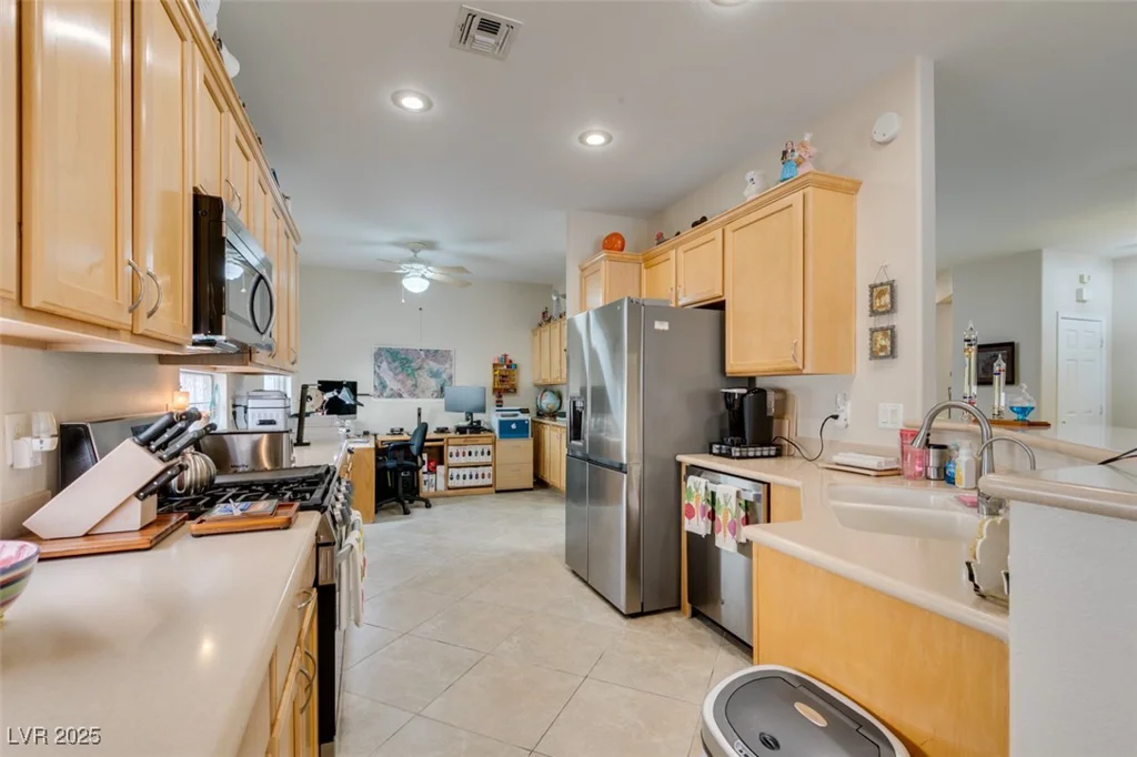 2035 King Mesa, Henderson, NV 89012