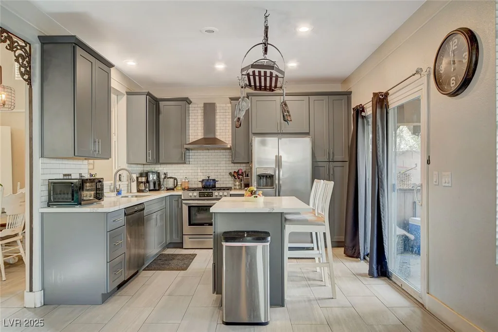 1209 Padre Serra, Las Vegas, NV 89134