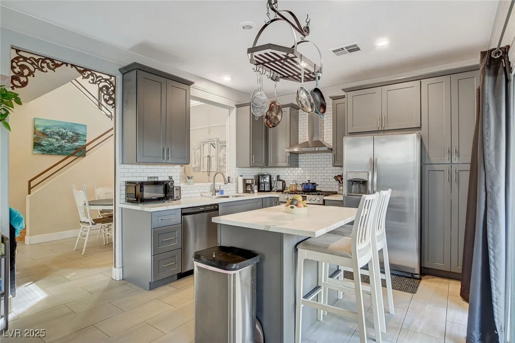 1209 Padre Serra, Las Vegas, NV 89134