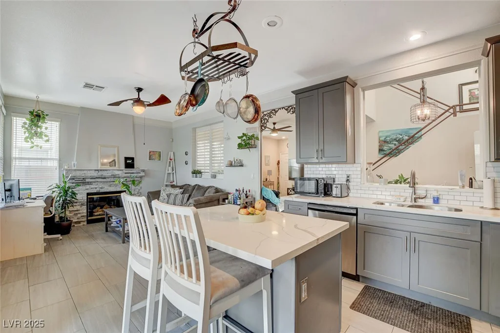 1209 Padre Serra, Las Vegas, NV 89134