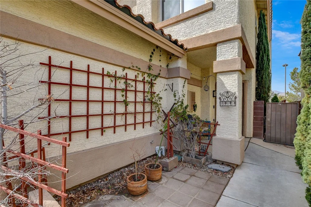 1209 Padre Serra, Las Vegas, NV 89134