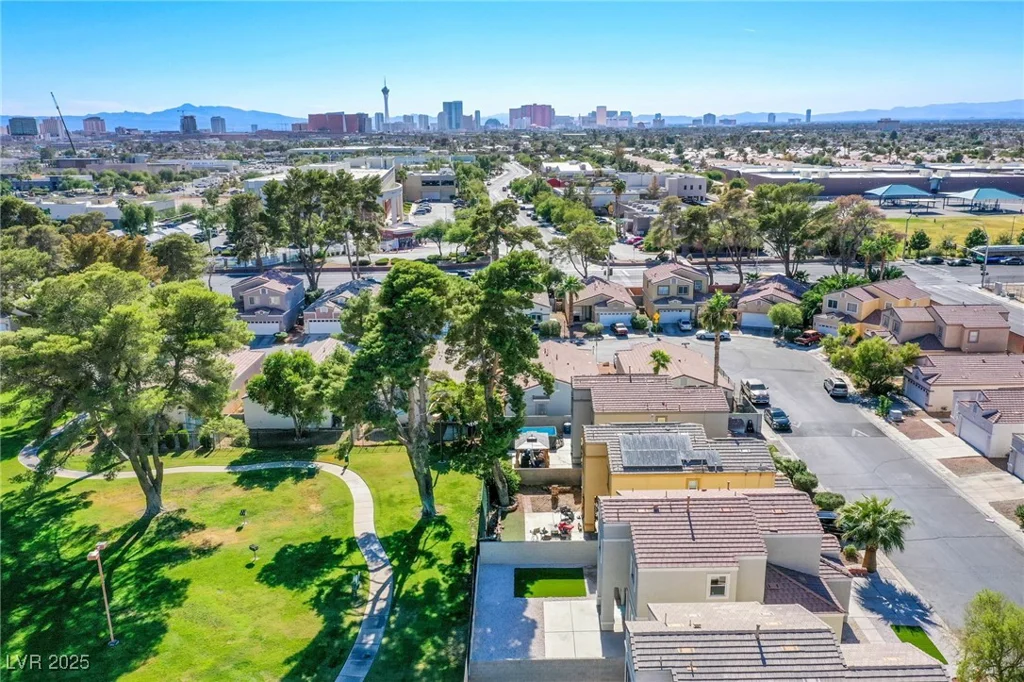 2032 Jesse Scott, Las Vegas, NV 89106