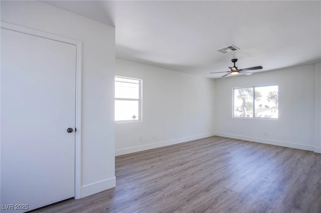 2032 Jesse Scott, Las Vegas, NV 89106