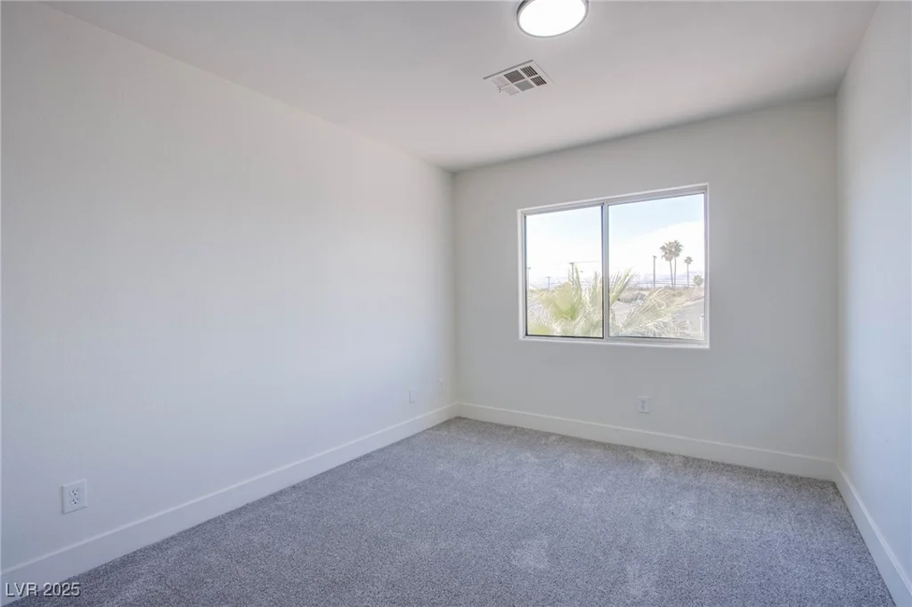 2032 Jesse Scott, Las Vegas, NV 89106