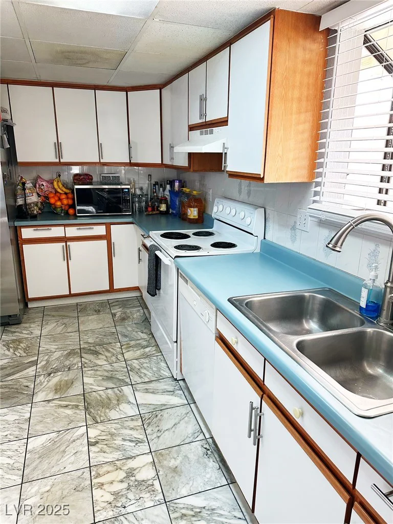 2609 Sierra Madre, Las Vegas, NV 89102