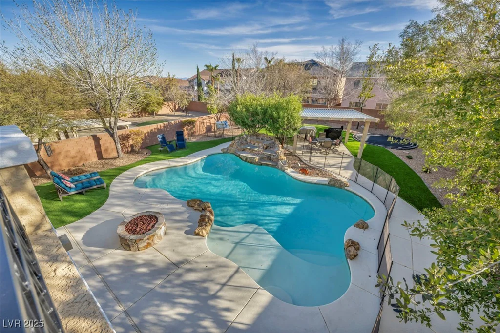 10233 Madison Grove, Las Vegas, NV 89166