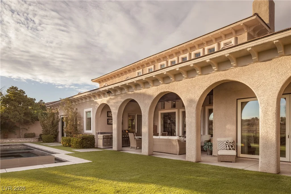 10305 Orkiney, Las Vegas, NV 89144