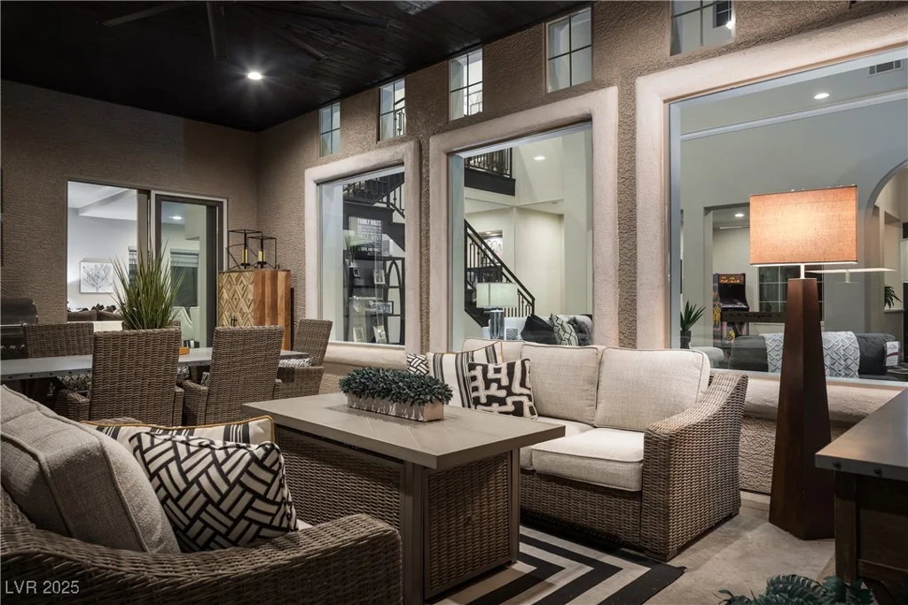 10305 Orkiney, Las Vegas, NV 89144