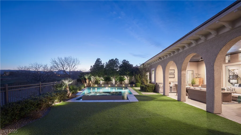 10305 Orkiney, Las Vegas, NV 89144