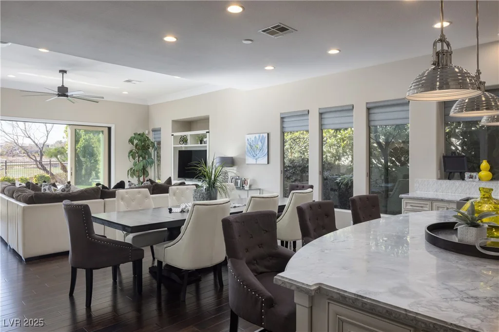 10305 Orkiney, Las Vegas, NV 89144