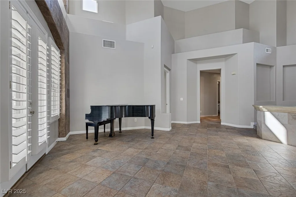 420 Pinnacle Heights, Las Vegas, NV 89144