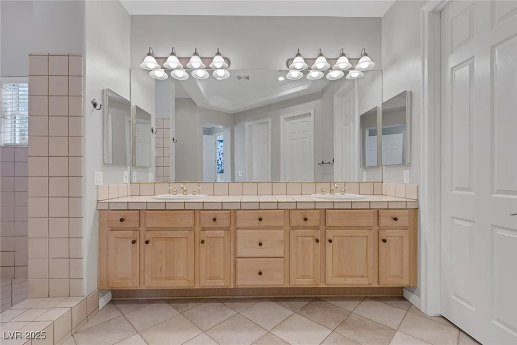 420 Pinnacle Heights, Las Vegas, NV 89144