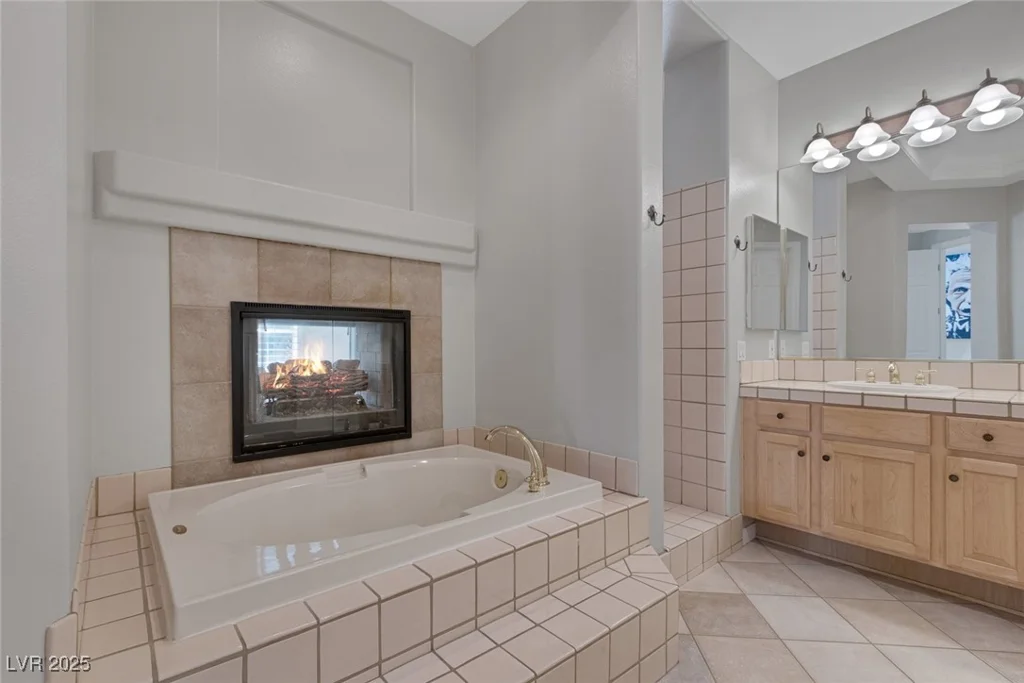 420 Pinnacle Heights, Las Vegas, NV 89144