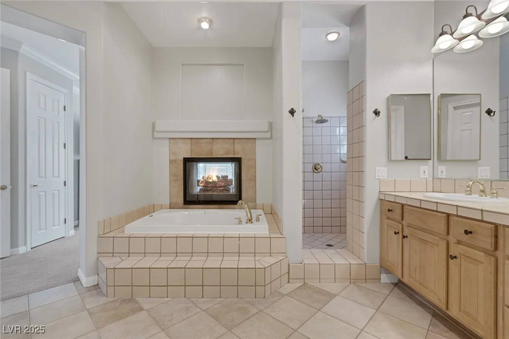 420 Pinnacle Heights, Las Vegas, NV 89144