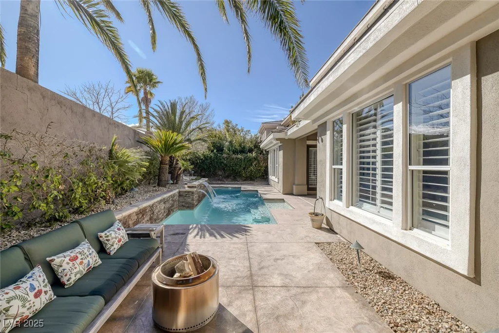 420 Pinnacle Heights, Las Vegas, NV 89144