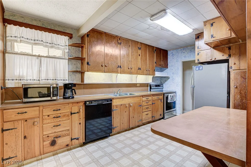 343 Basic, Henderson, NV 89015