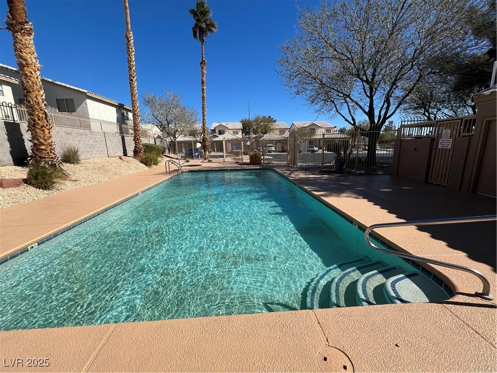 6104 Hillside Bloom, Las Vegas, NV 89130