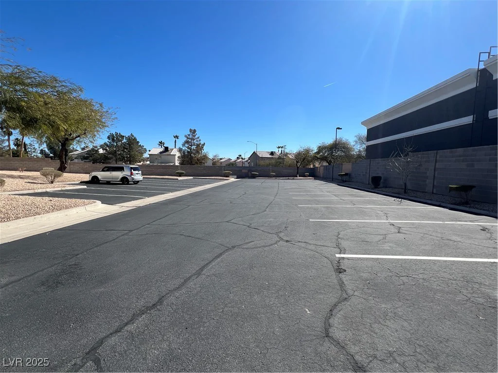6104 Hillside Bloom, Las Vegas, NV 89130