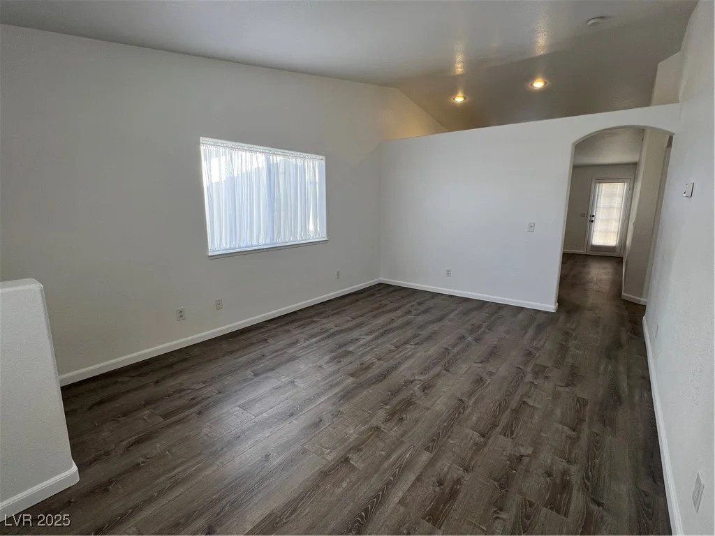 6104 Hillside Bloom, Las Vegas, NV 89130
