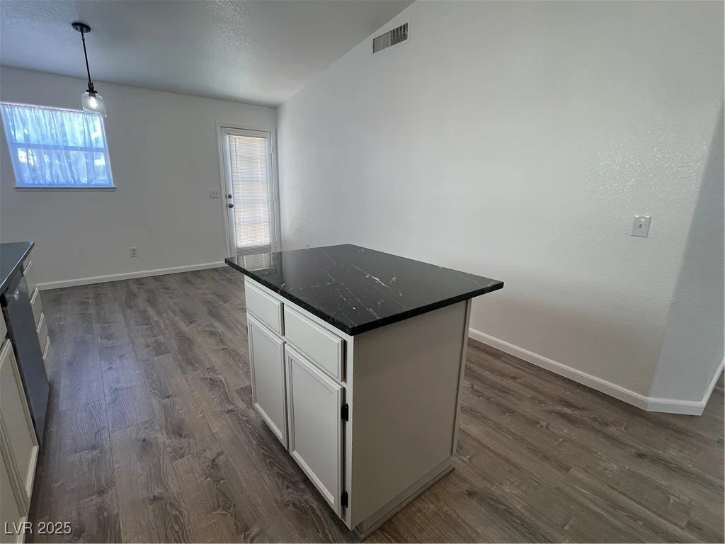 6104 Hillside Bloom, Las Vegas, NV 89130
