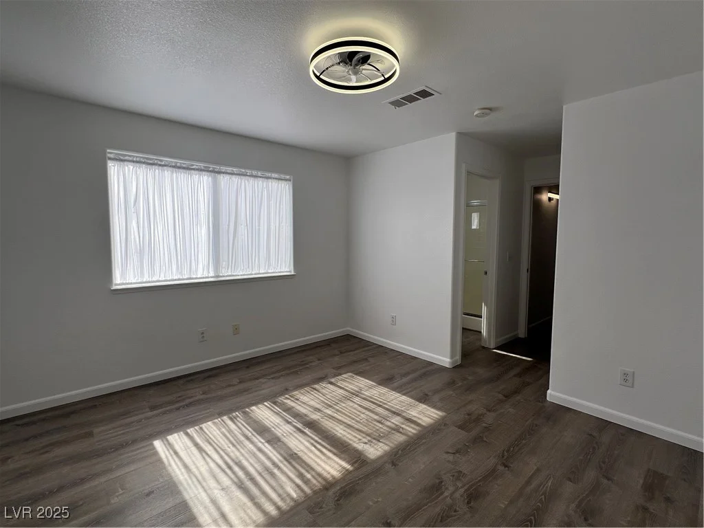 6104 Hillside Bloom, Las Vegas, NV 89130