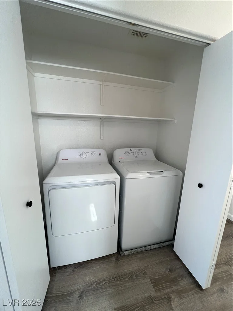 6104 Hillside Bloom, Las Vegas, NV 89130