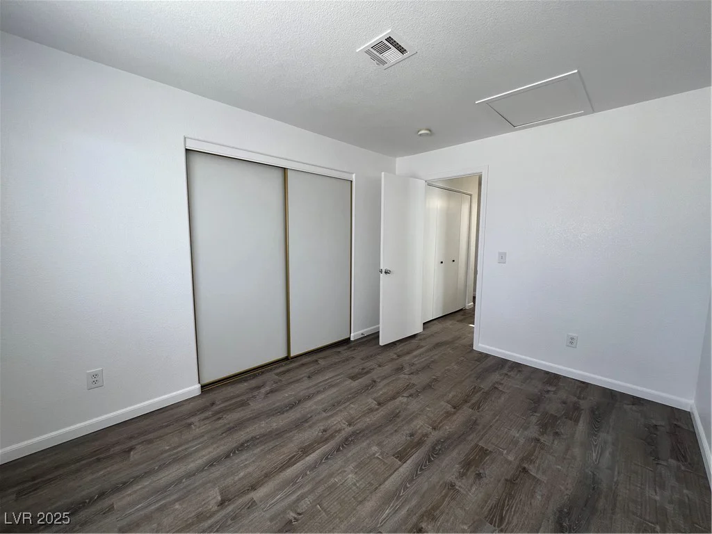 6104 Hillside Bloom, Las Vegas, NV 89130