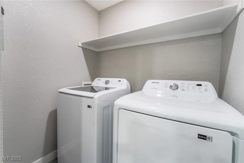 220 Mission Catalina, Las Vegas, NV 89107
