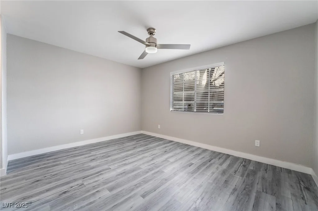 220 Mission Catalina, Las Vegas, NV 89107