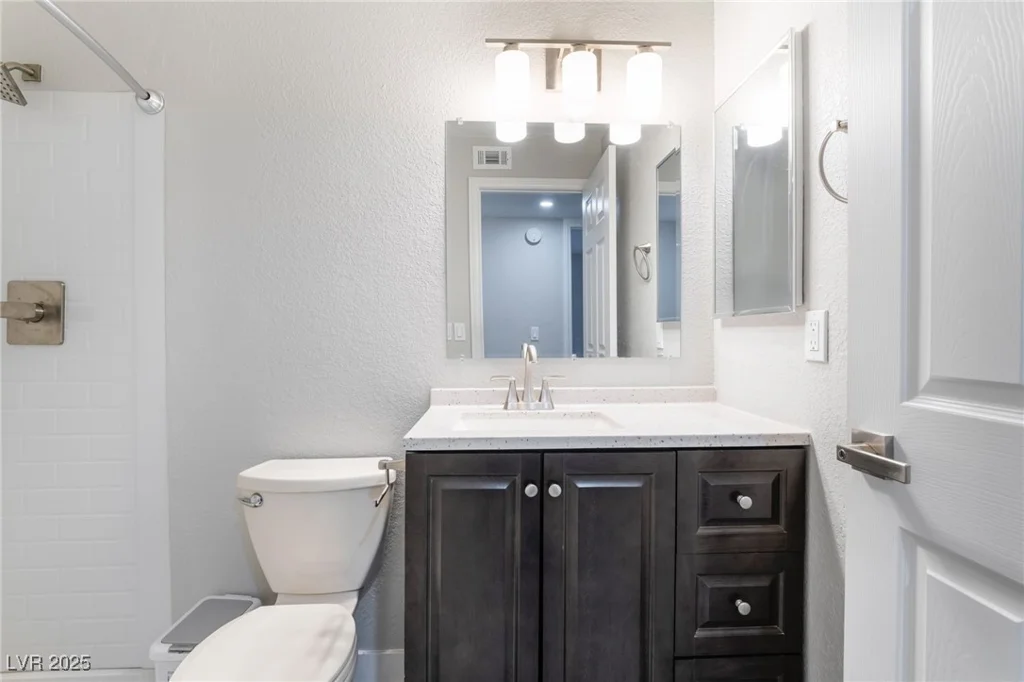 220 Mission Catalina, Las Vegas, NV 89107