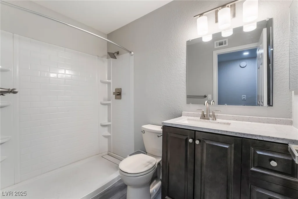 220 Mission Catalina, Las Vegas, NV 89107