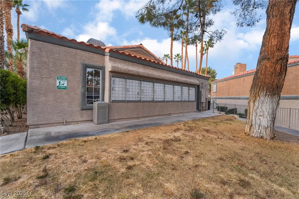 220 Mission Catalina, Las Vegas, NV 89107