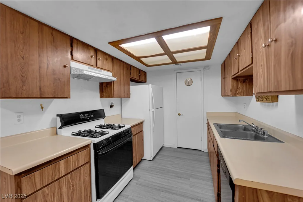 3936 Savoy, Las Vegas, NV 89115