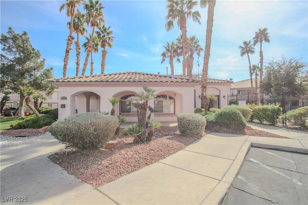 4555 Sahara, Las Vegas, NV 89104