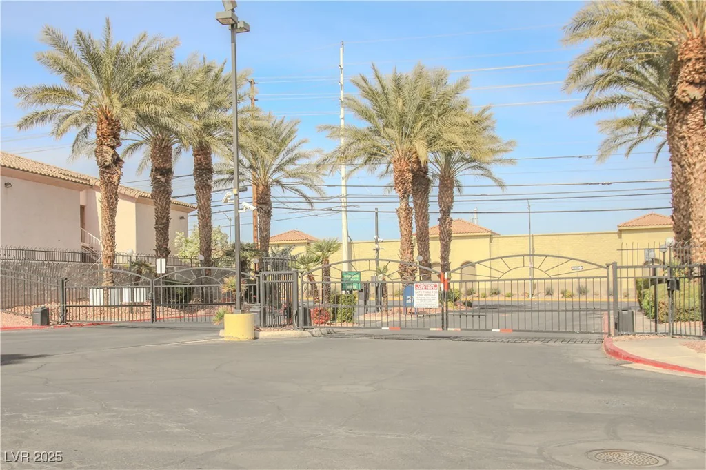 4555 Sahara, Las Vegas, NV 89104