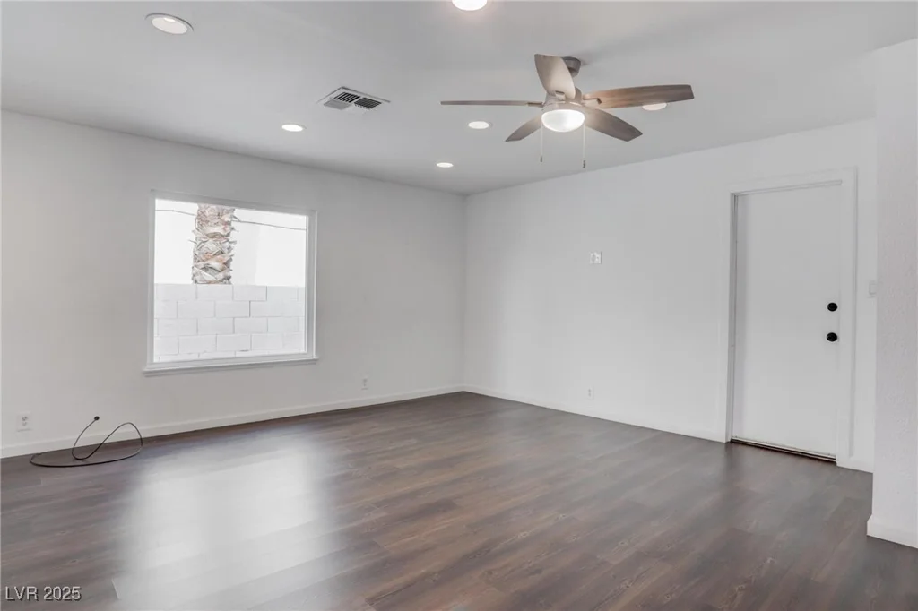 4775 Monaco, Las Vegas, NV 89121