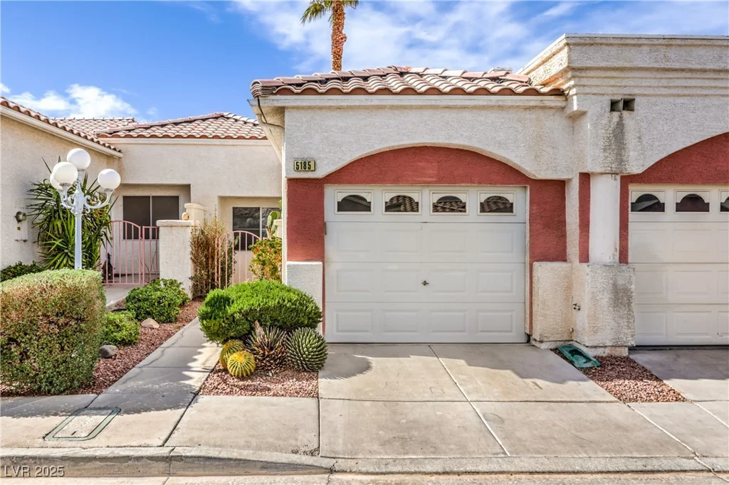 5185 Briar Meadow, Las Vegas, NV 89118