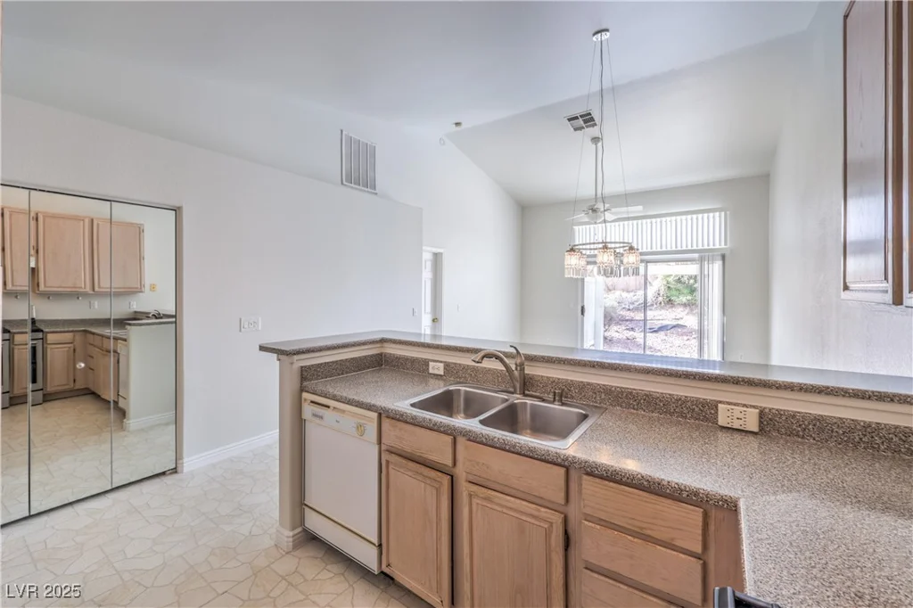 5185 Briar Meadow, Las Vegas, NV 89118