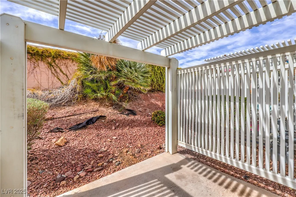 5185 Briar Meadow, Las Vegas, NV 89118