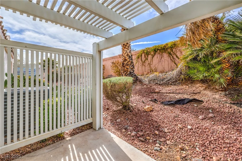 5185 Briar Meadow, Las Vegas, NV 89118
