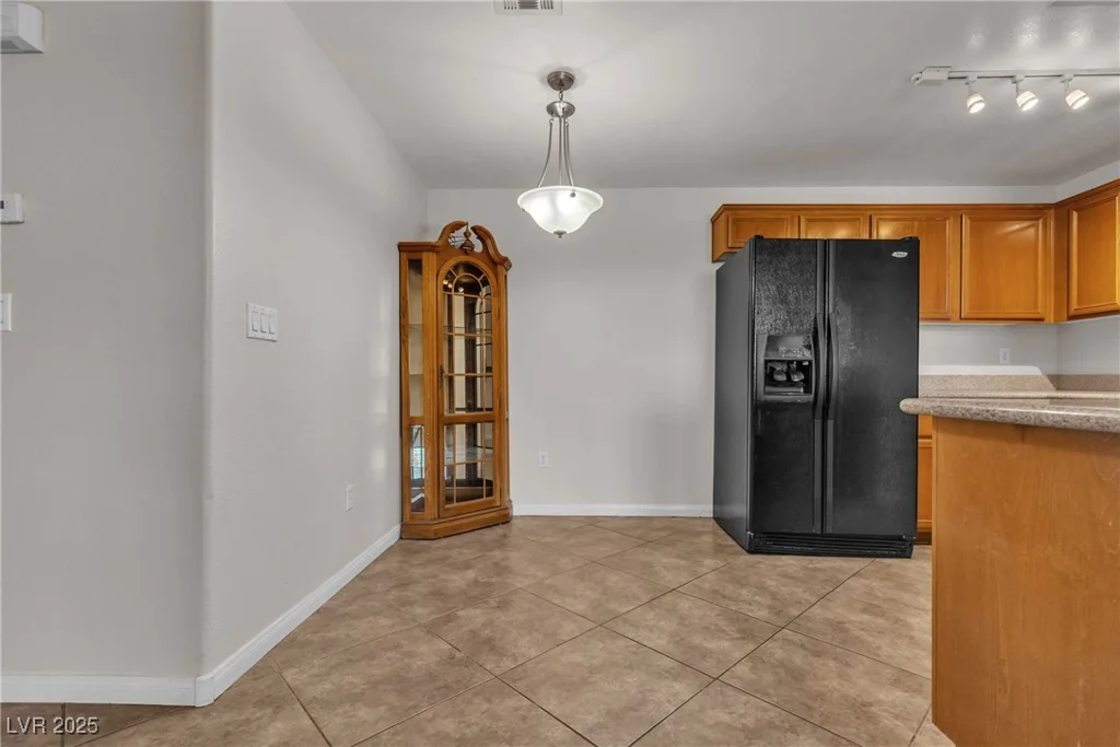 7701 Robindale, Las Vegas, NV 89113