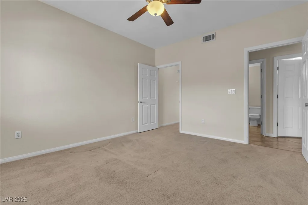 7701 Robindale, Las Vegas, NV 89113