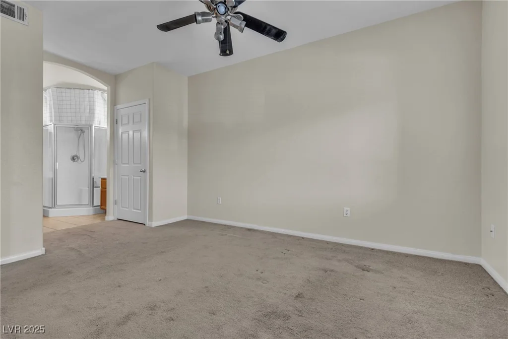 7701 Robindale, Las Vegas, NV 89113
