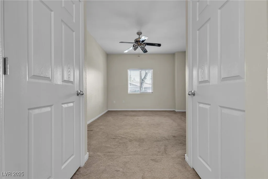 7701 Robindale, Las Vegas, NV 89113