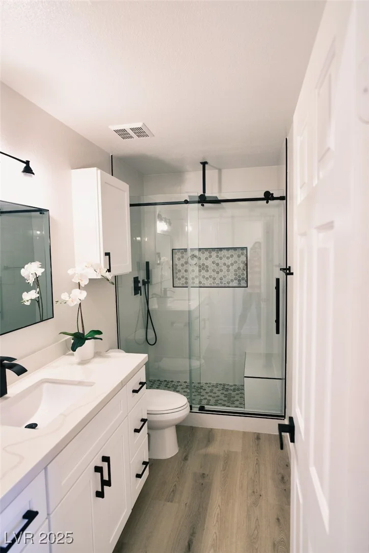 7808 Wavering Pine, Las Vegas, NV 89143
